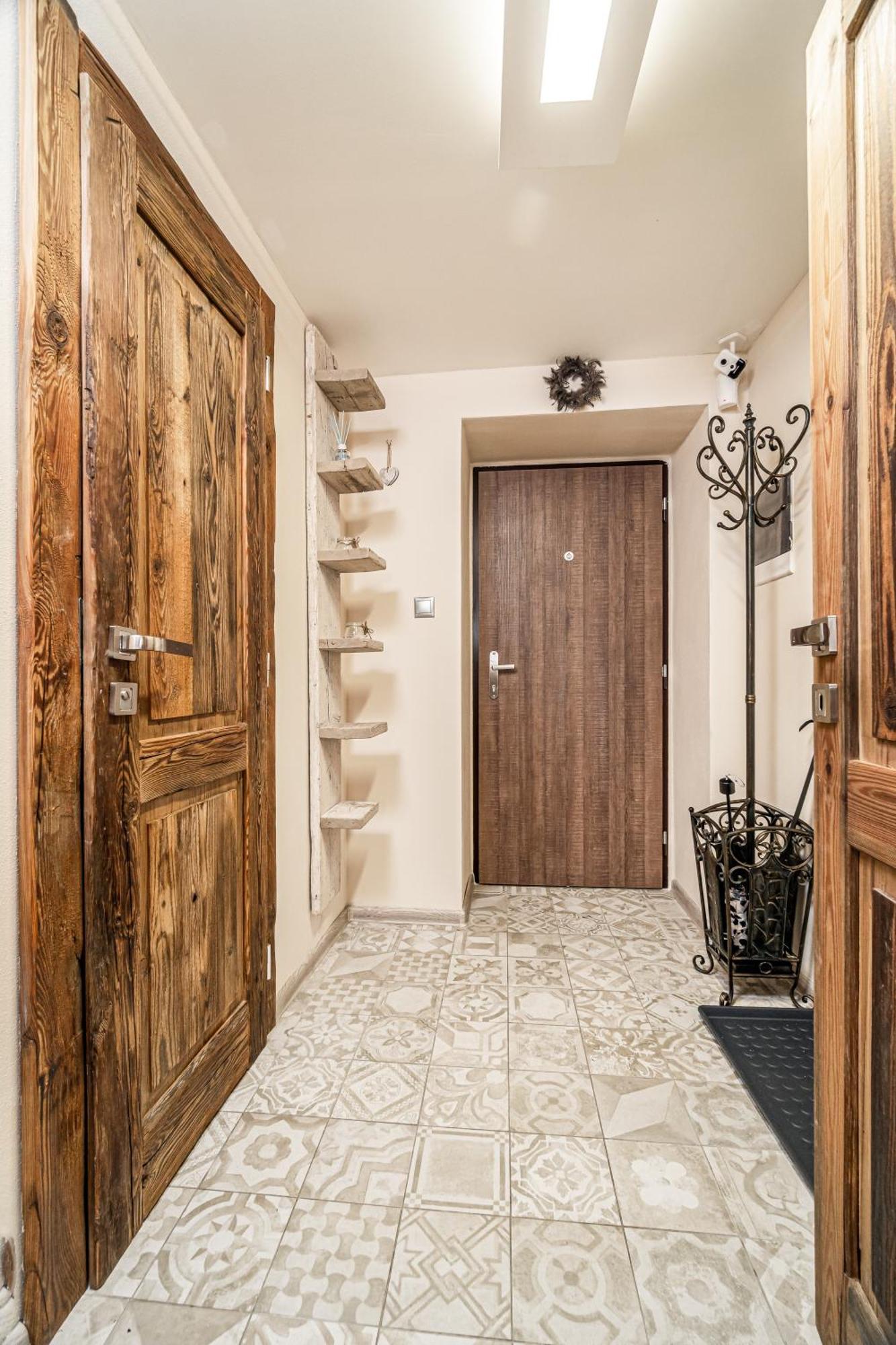 ברטיסלאבה Luxurious And Royal Apartment In The Old Town מראה חיצוני תמונה